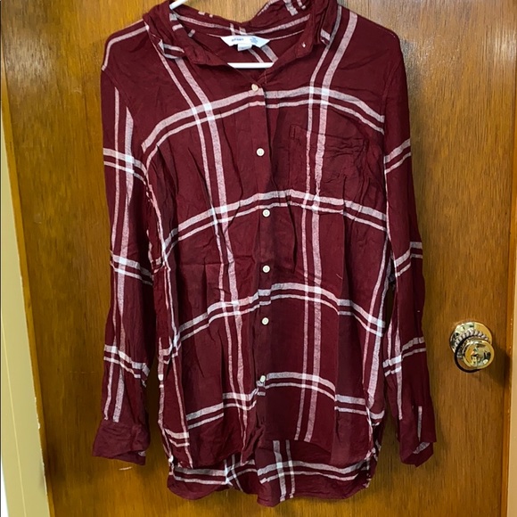 Old Navy Tops - Old Navy Flannel!